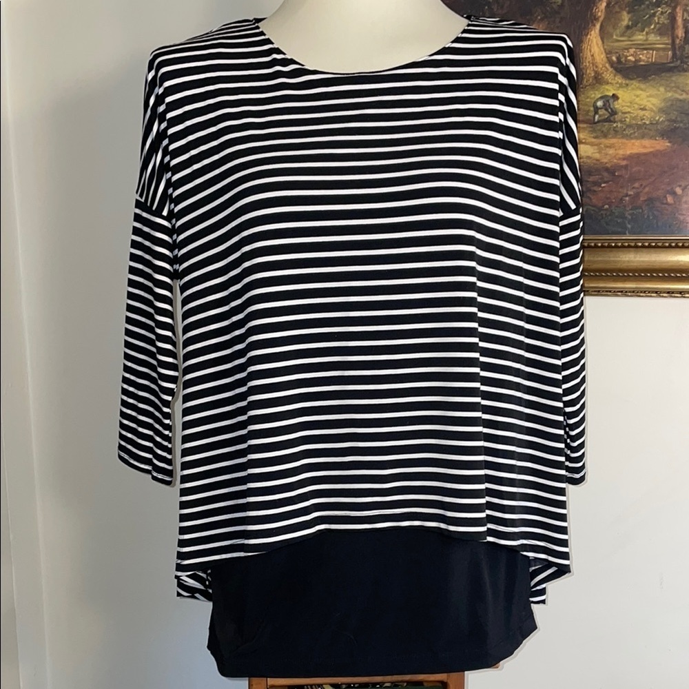 Chico’s Size 1/Medium Layered Black and White Shirt. 3/4 Sleeve. - Picture 1 of 11